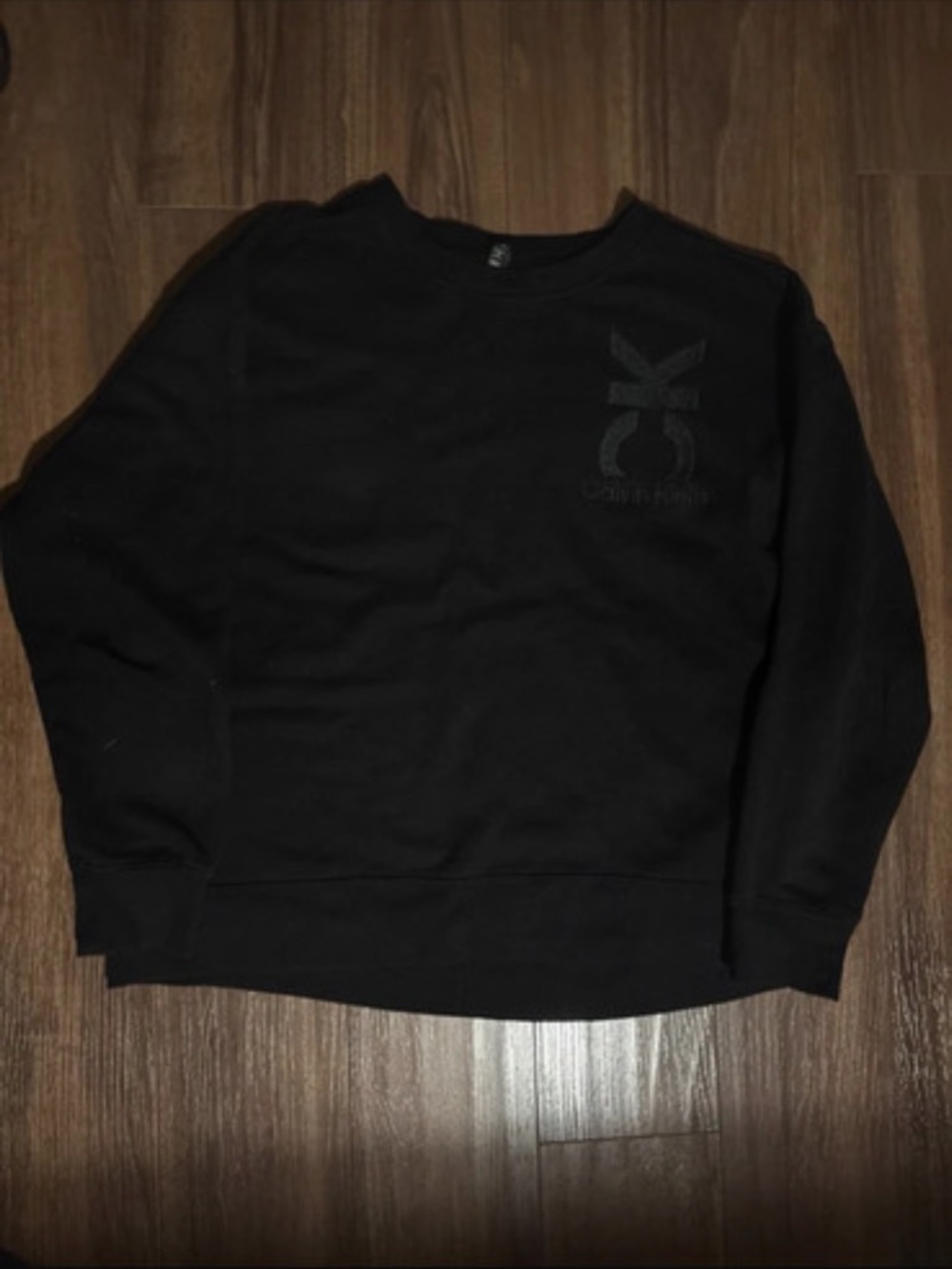 Calvin Klein Men's Black Crewneck Sweatshirt with Subtle Logo